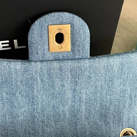 ❌SOLD❌NEW Chanel Denim Square Mini Pearl Crush Flap Bag 22C - Picture 7 of 14